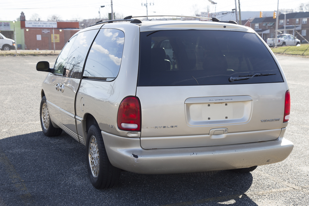 1998 Chrysler Town & Country LXi All Wheel Drive Minivan
