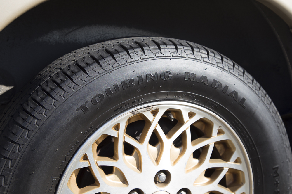 1998 Chrysler Town & Country LXi All Wheel Drive Minivan