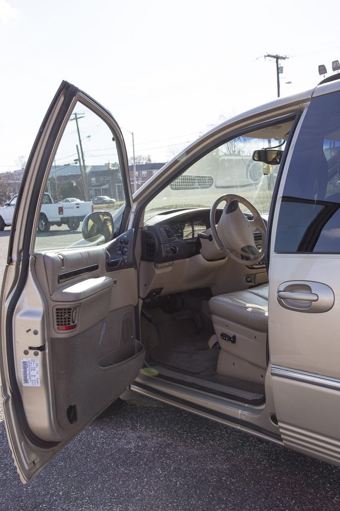 1998 Chrysler Town & Country LXi All Wheel Drive Minivan