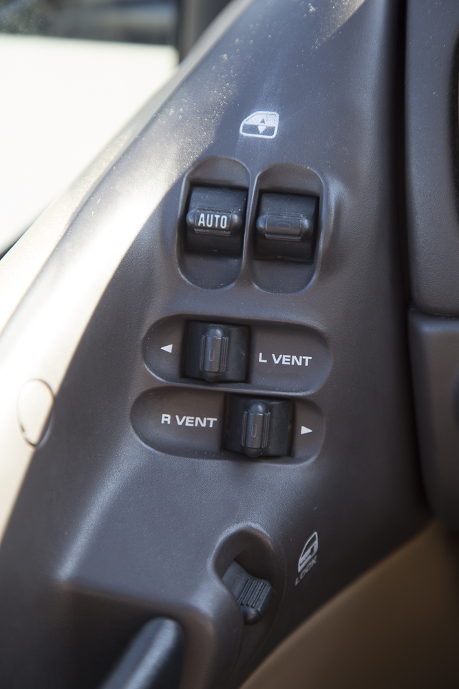 1998 Chrysler Town & Country LXi All Wheel Drive Minivan