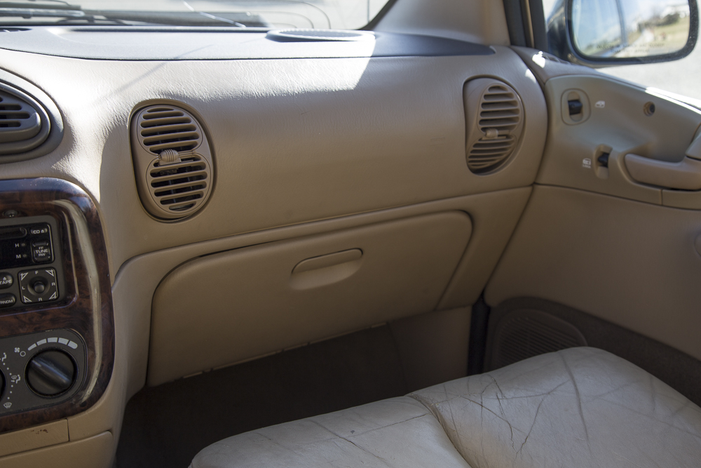 1998 Chrysler Town & Country LXi All Wheel Drive Minivan