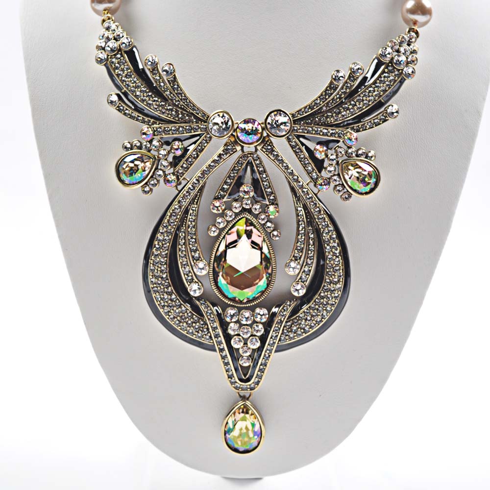 Heidi Daus Bold Costume Choker