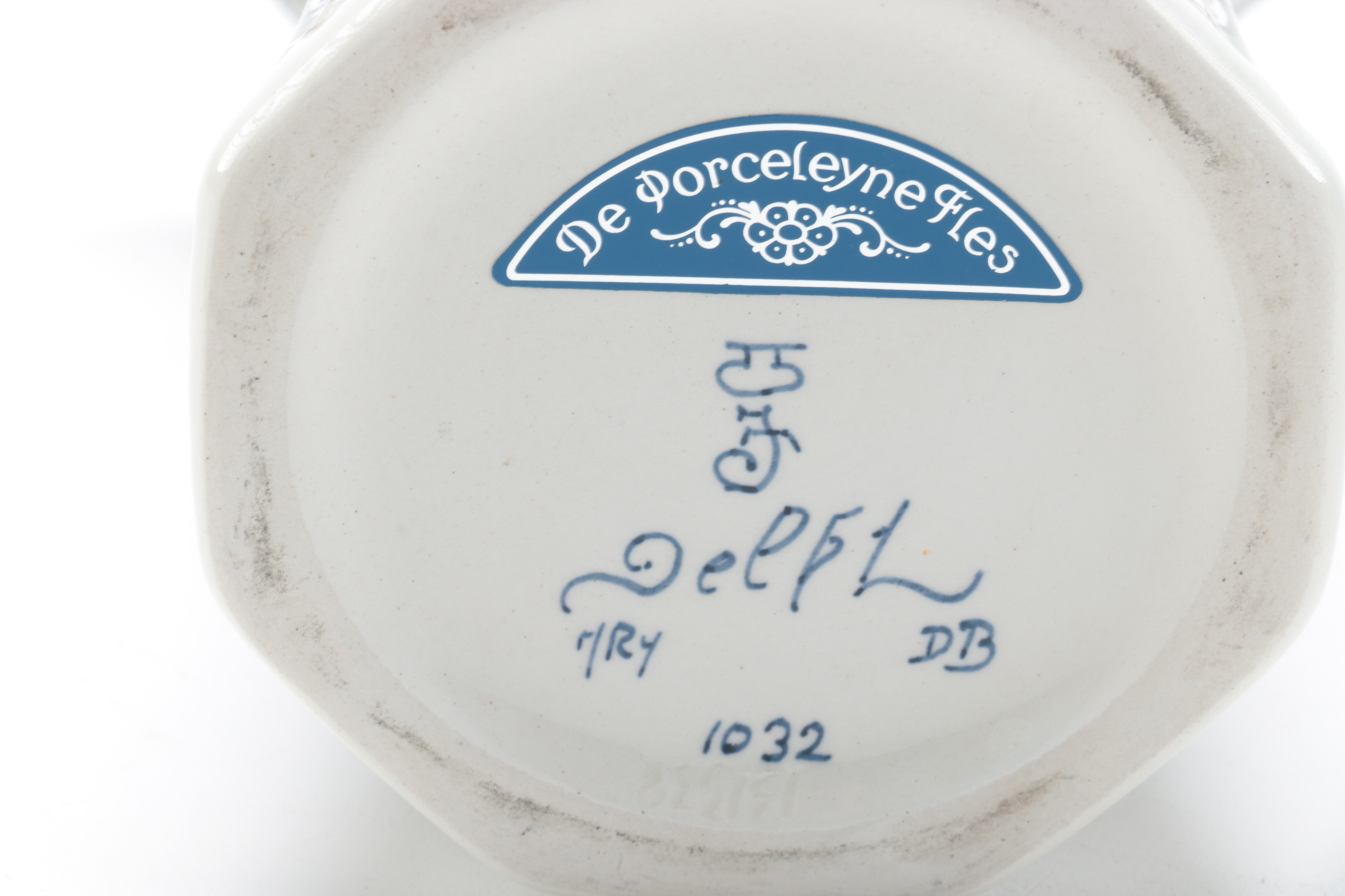 Porcelain Vase and Trinket Boxes Featuring Delft