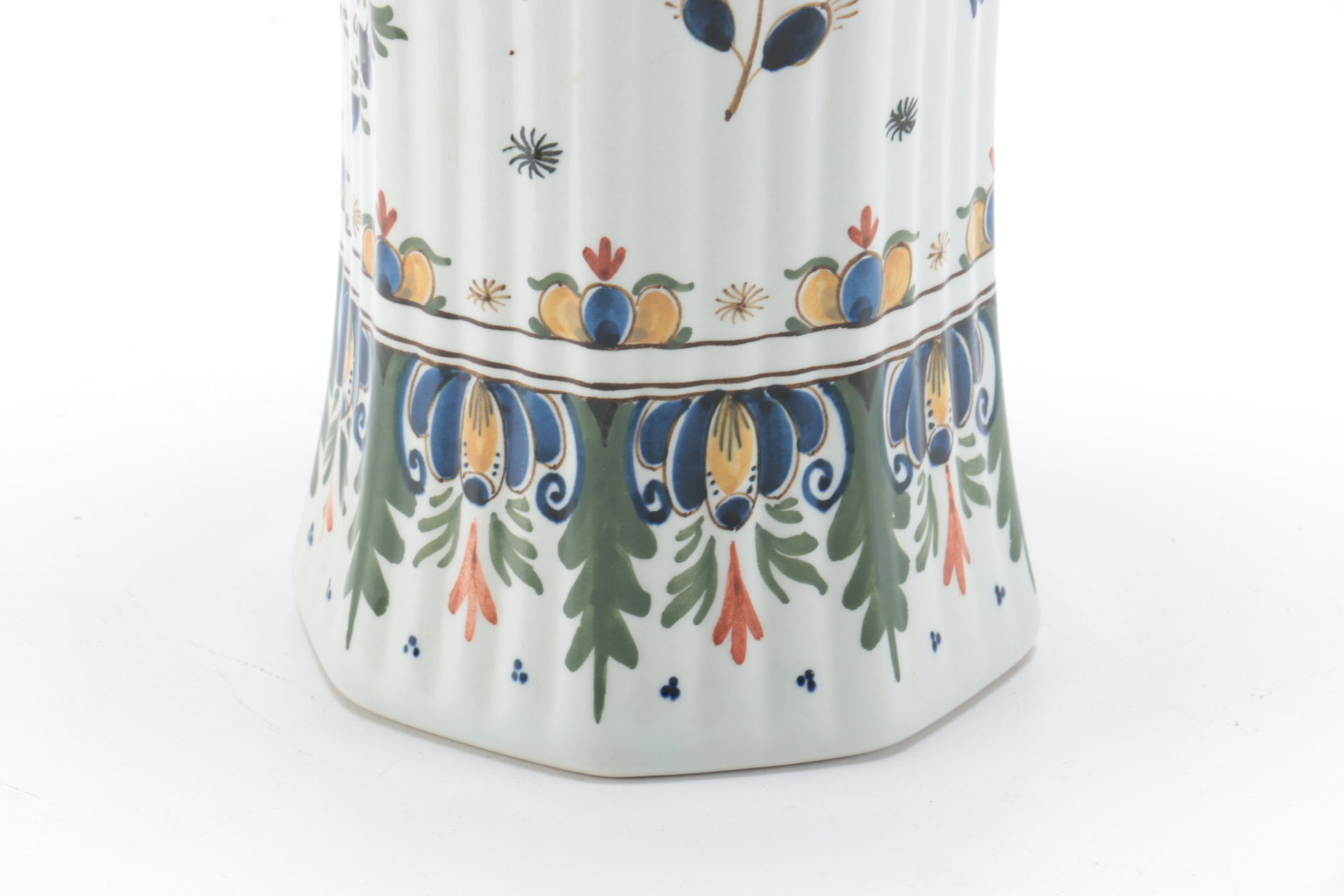 Porcelain Vase and Trinket Boxes Featuring Delft
