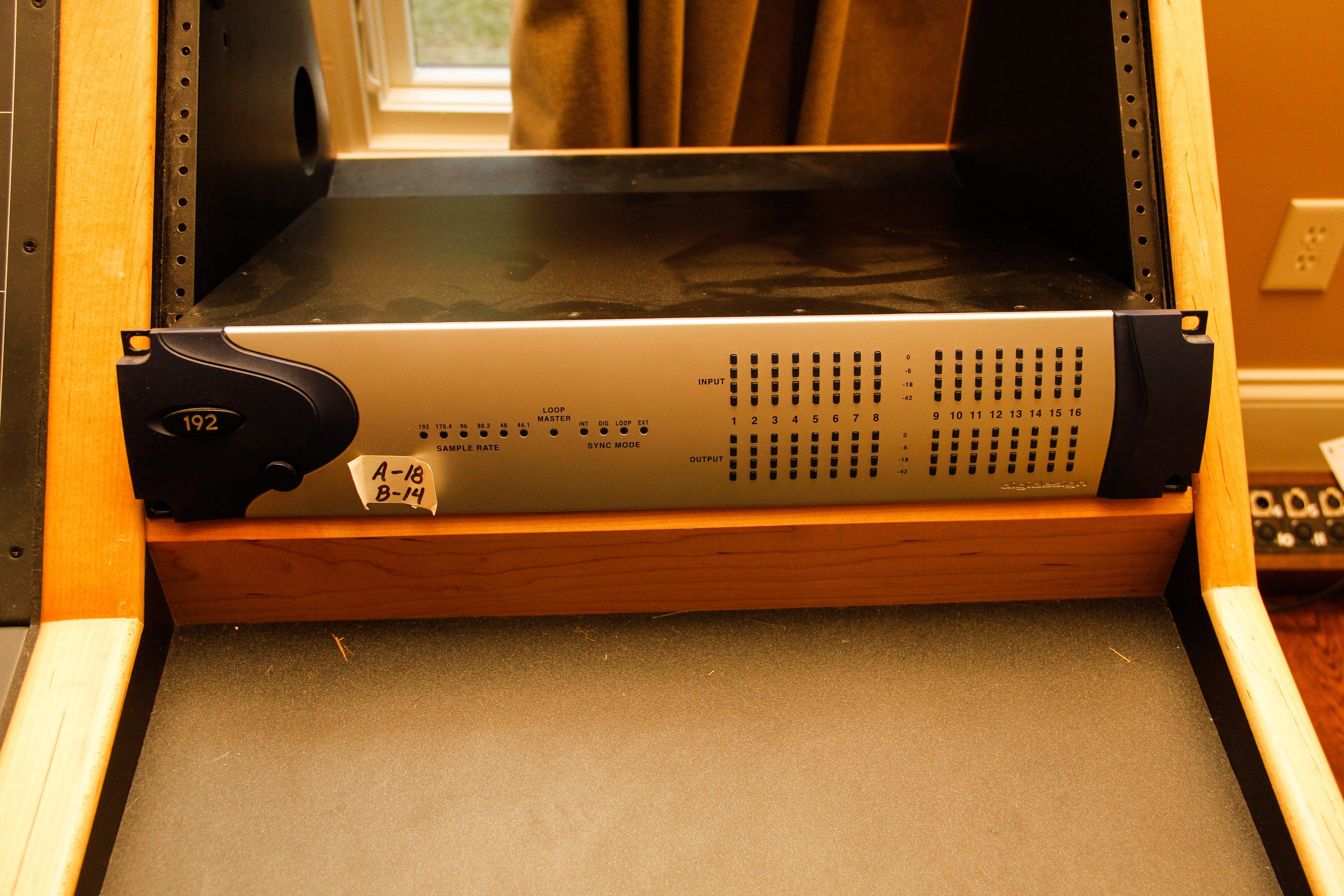 Control 24 Digidesign Focusrite Mixer and Workstation