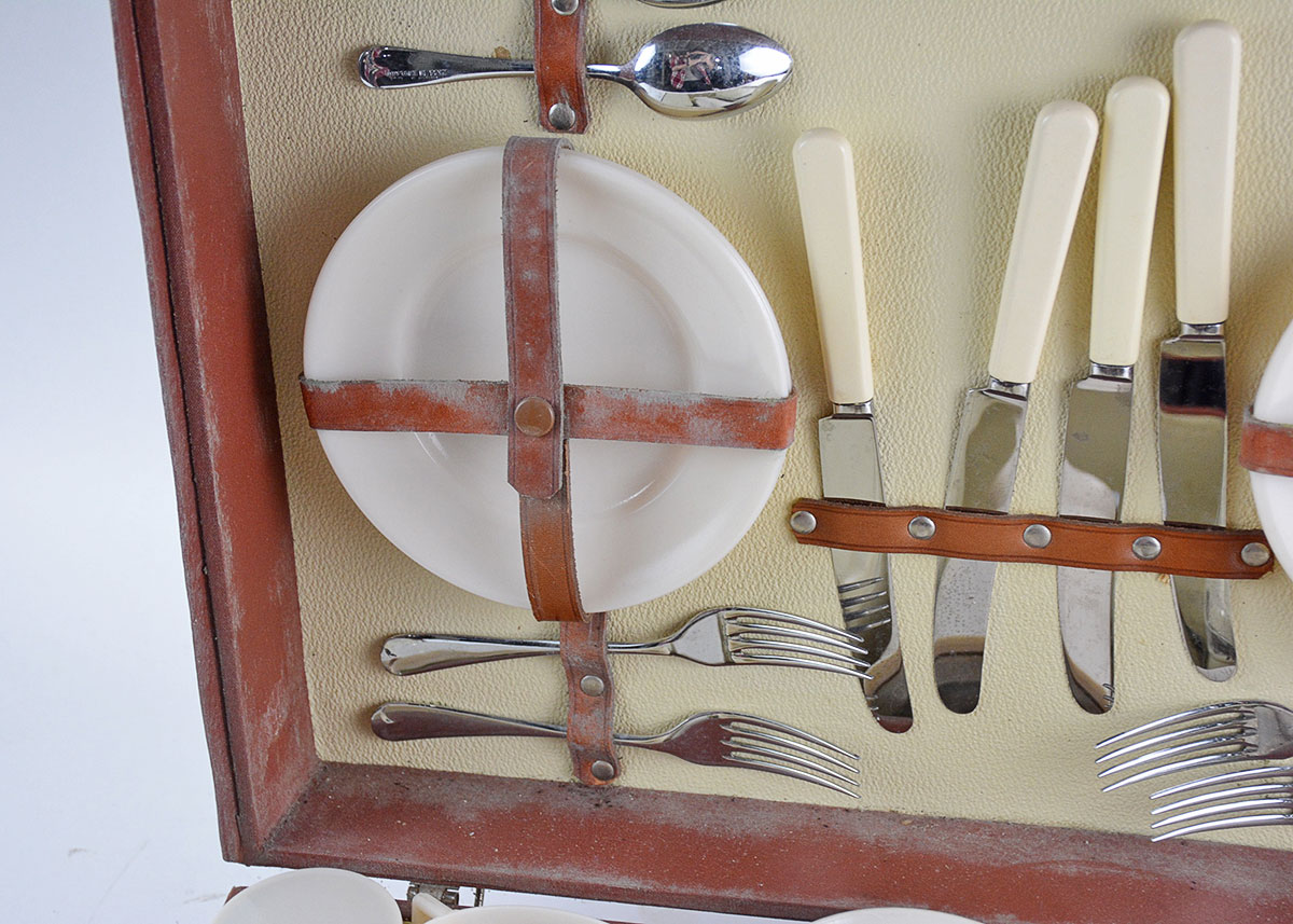Vintage Picnic Set