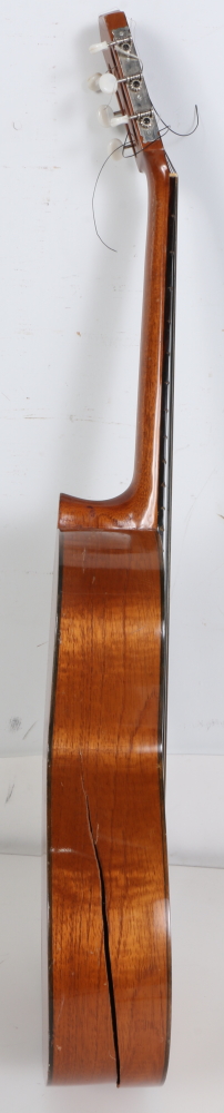 La Casa de Las Guitarras Classical Style Acoustic Guitar and Case