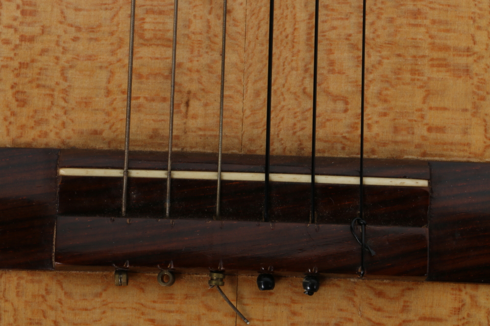 La Casa de Las Guitarras Classical Style Acoustic Guitar and Case