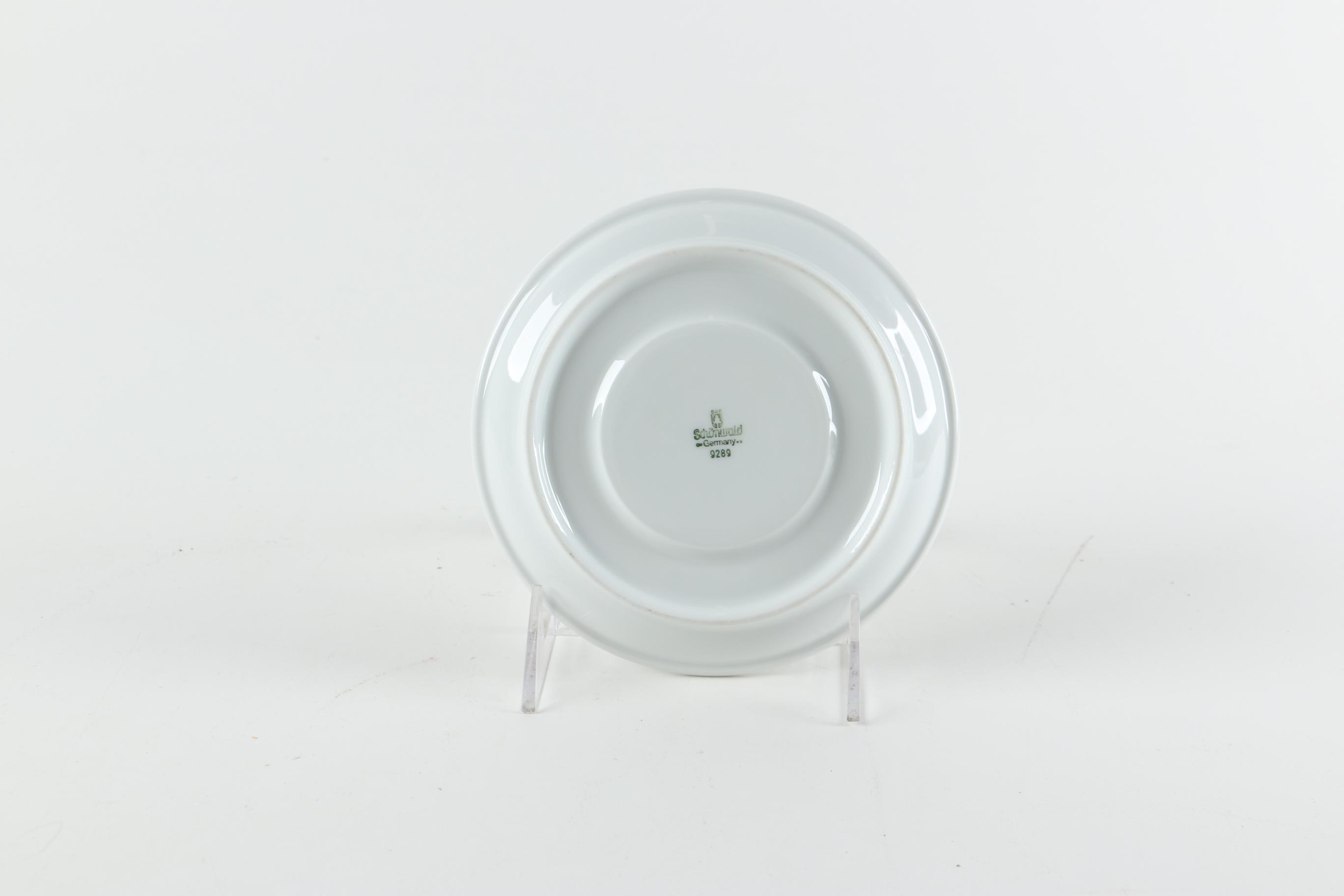 Late 1960s Mercedes-Benz VIP "Eleganz" Porcelain Coffee Set Featuring Schönwald and Wedgwood