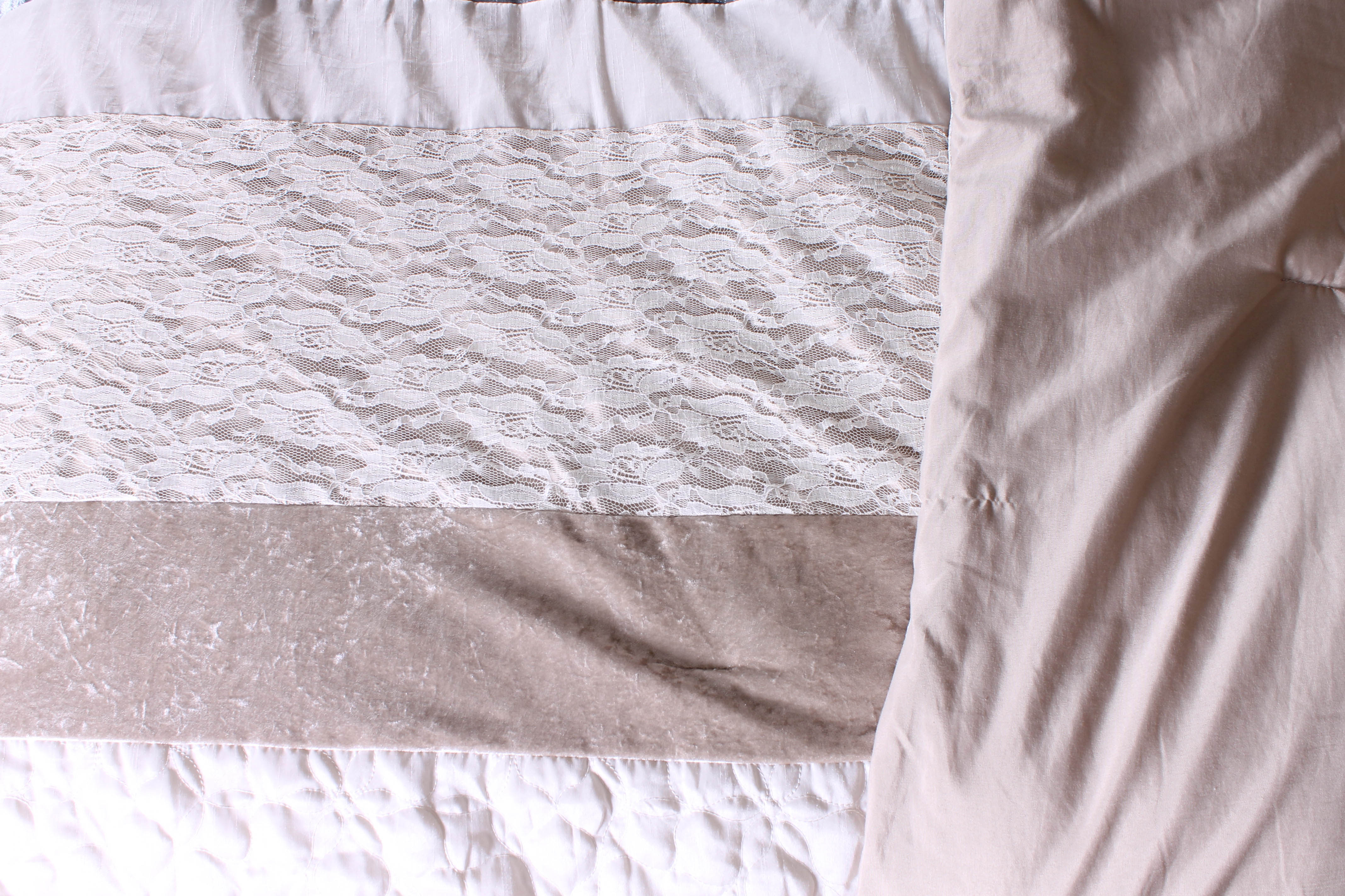 King Size Contemporary Bed Frame with Bedding