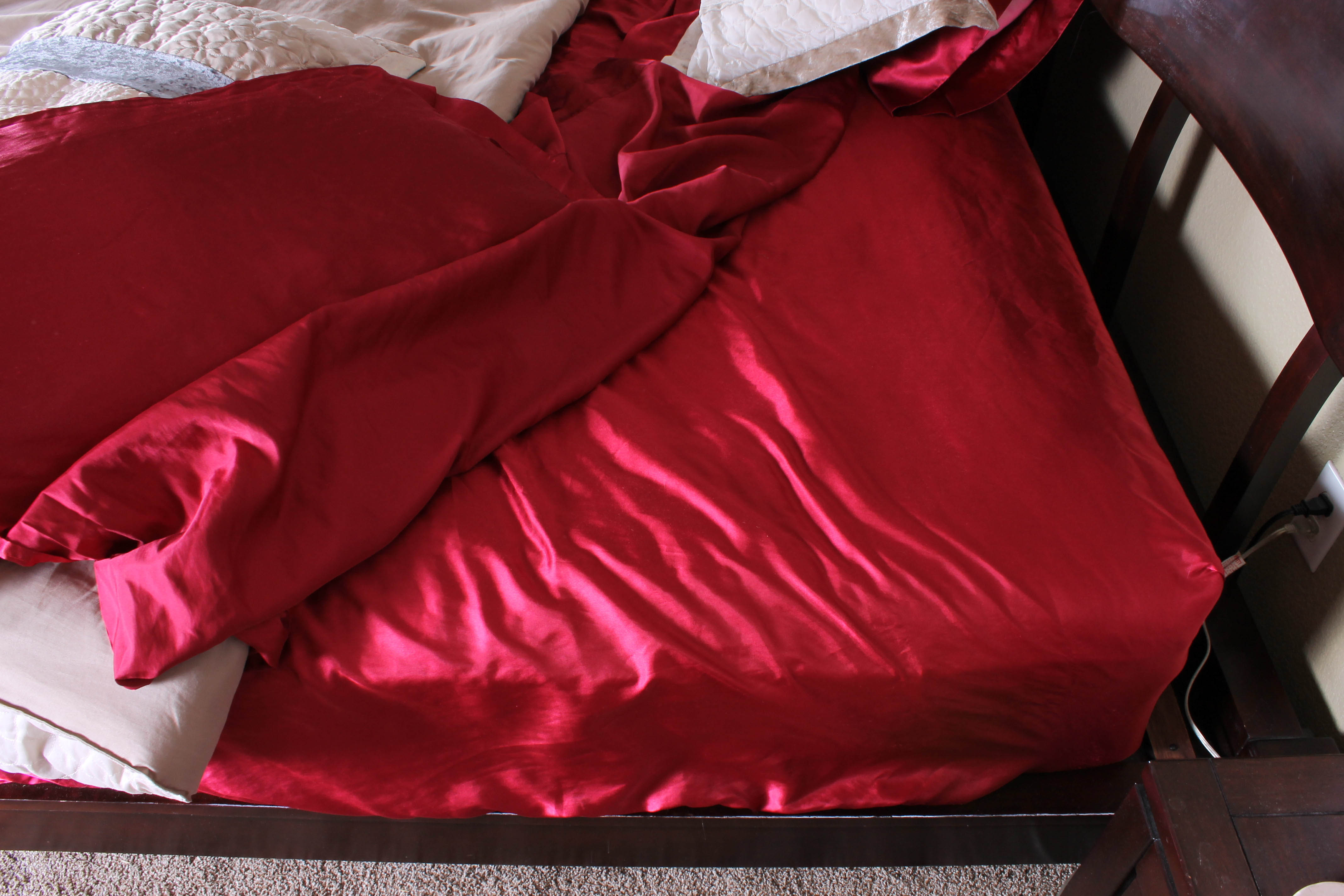 King Size Contemporary Bed Frame with Bedding