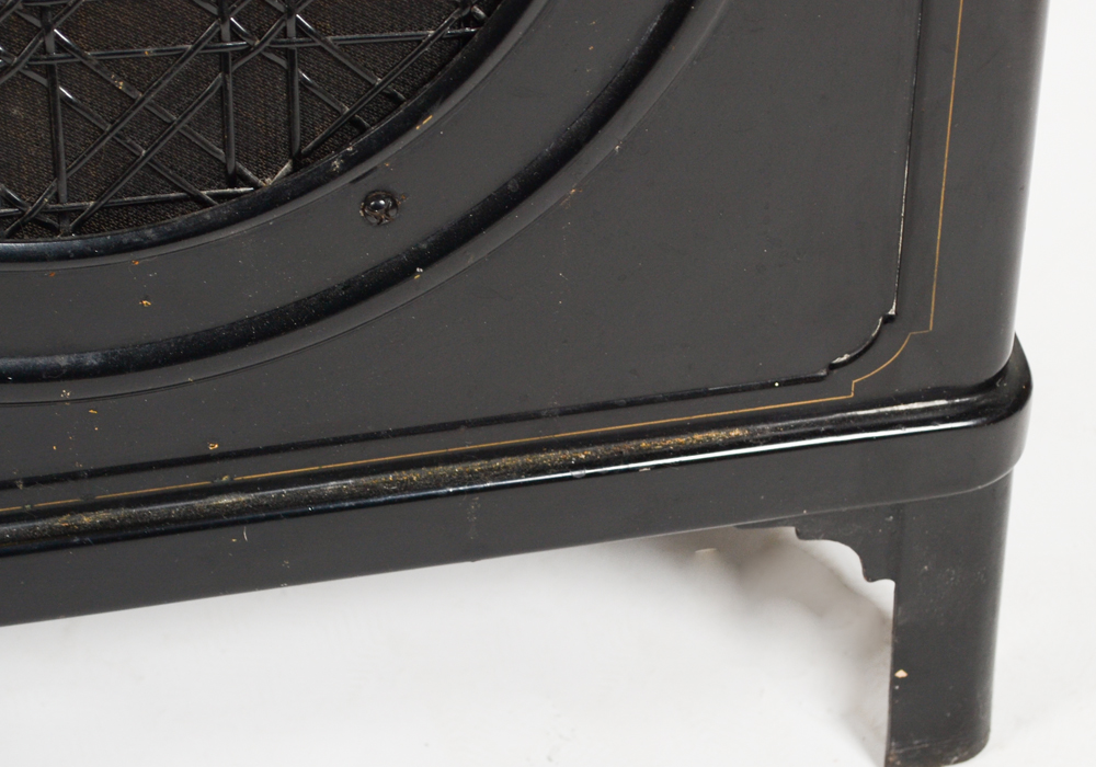 Vintage Steel Atwater Kent Radio