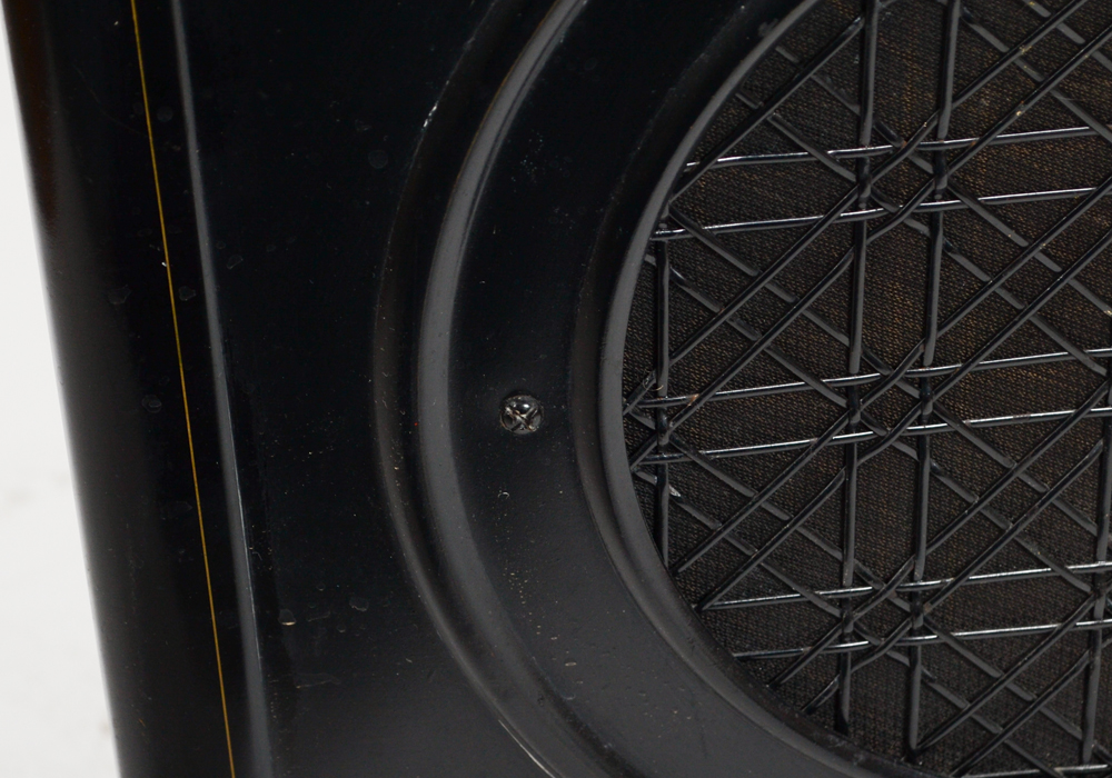 Vintage Steel Atwater Kent Radio