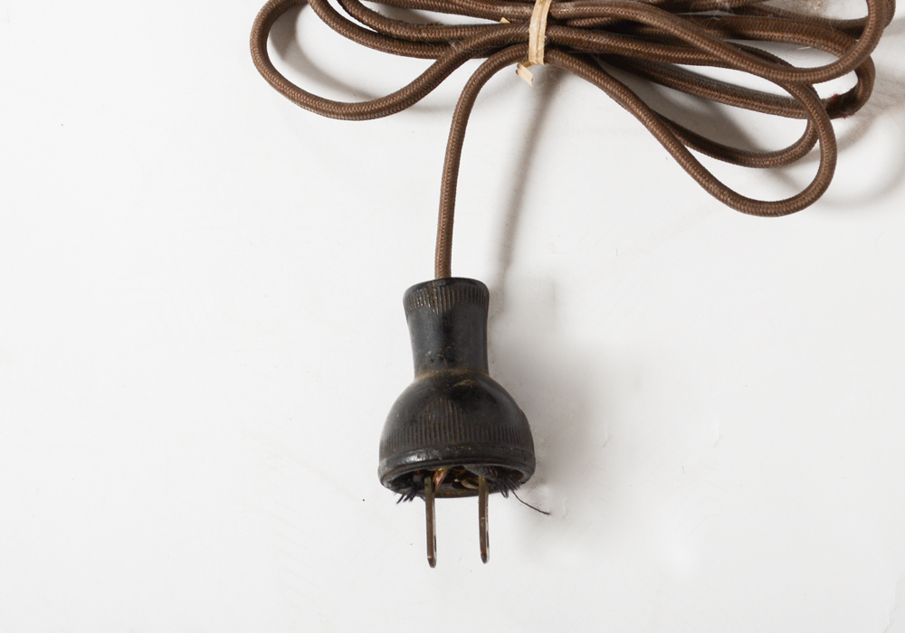 Vintage Steel Atwater Kent Radio