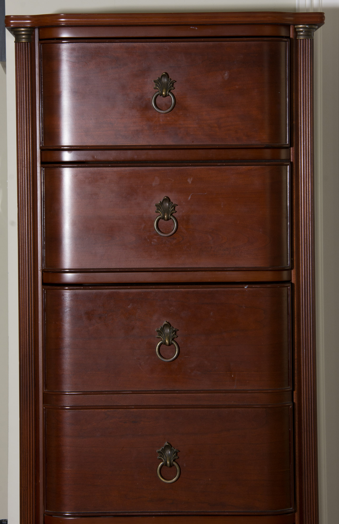 Bombay Company Lingerie Chest