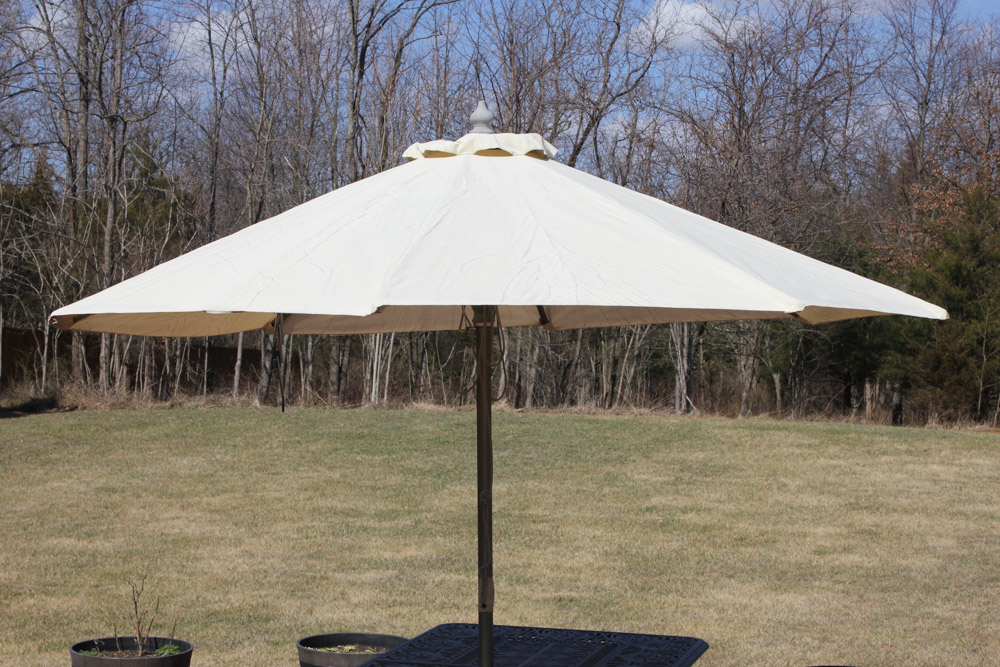 Hanamint Tuscany Rectangular Extension Table with Umbrella and Stand