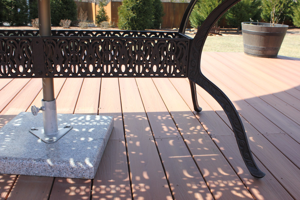 Hanamint Tuscany Rectangular Extension Table with Umbrella and Stand