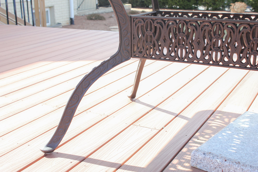 Hanamint Tuscany Rectangular Extension Table with Umbrella and Stand