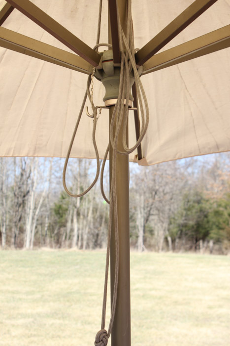 Hanamint Tuscany Rectangular Extension Table with Umbrella and Stand