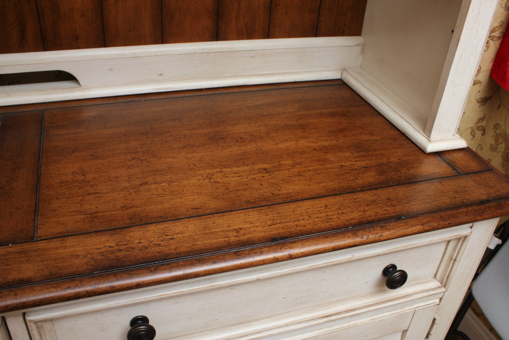 Havertys Southport Lighted Kitchen Hutch