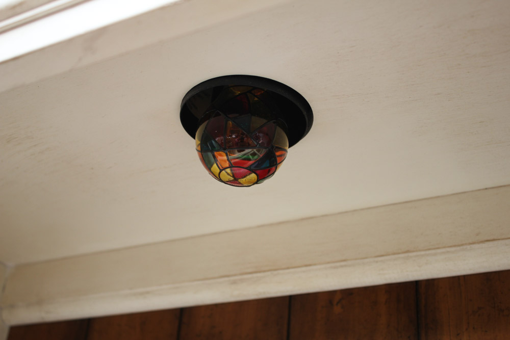 Havertys Southport Lighted Kitchen Hutch