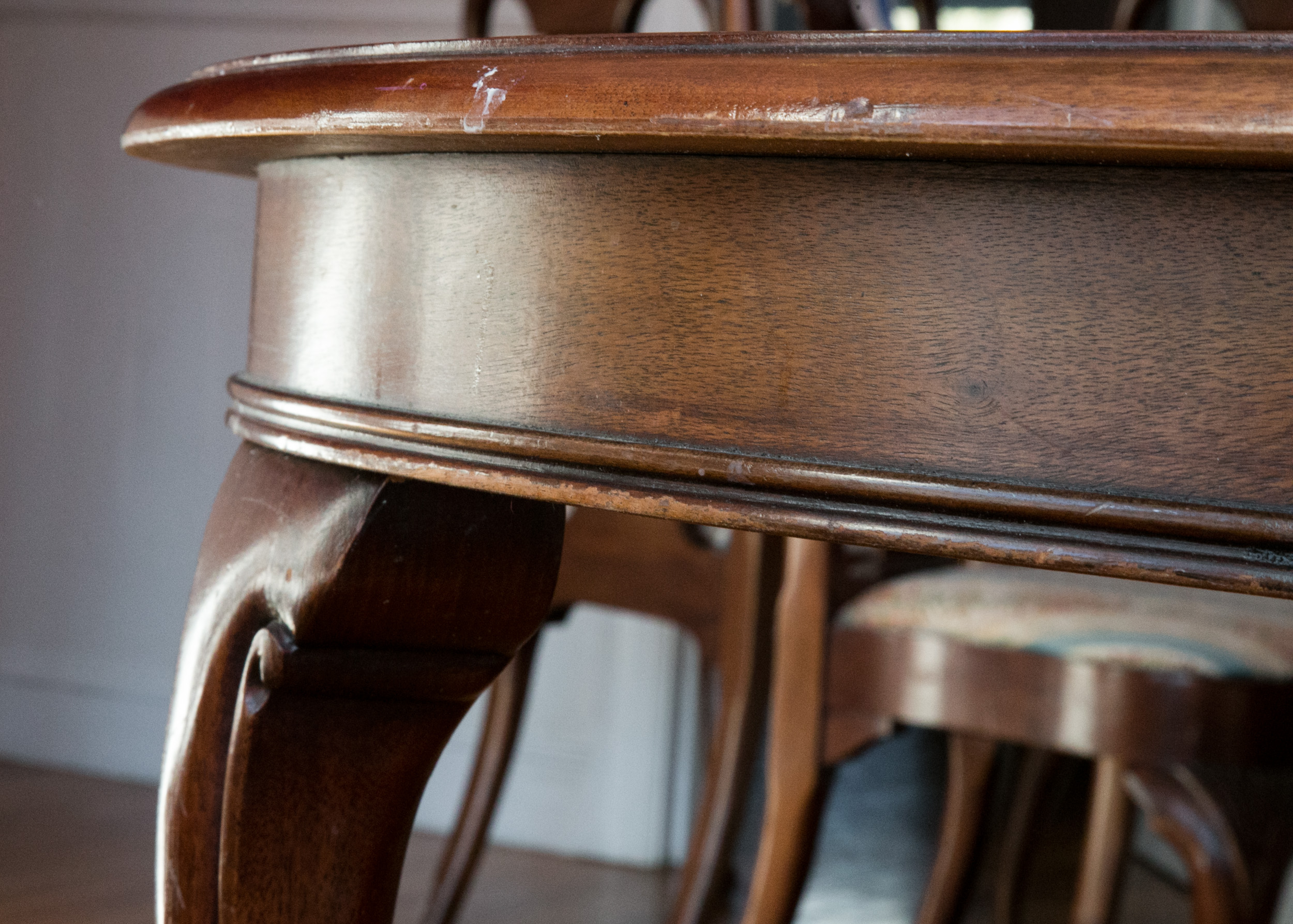 Queen Anne Style Dining Table with Extension