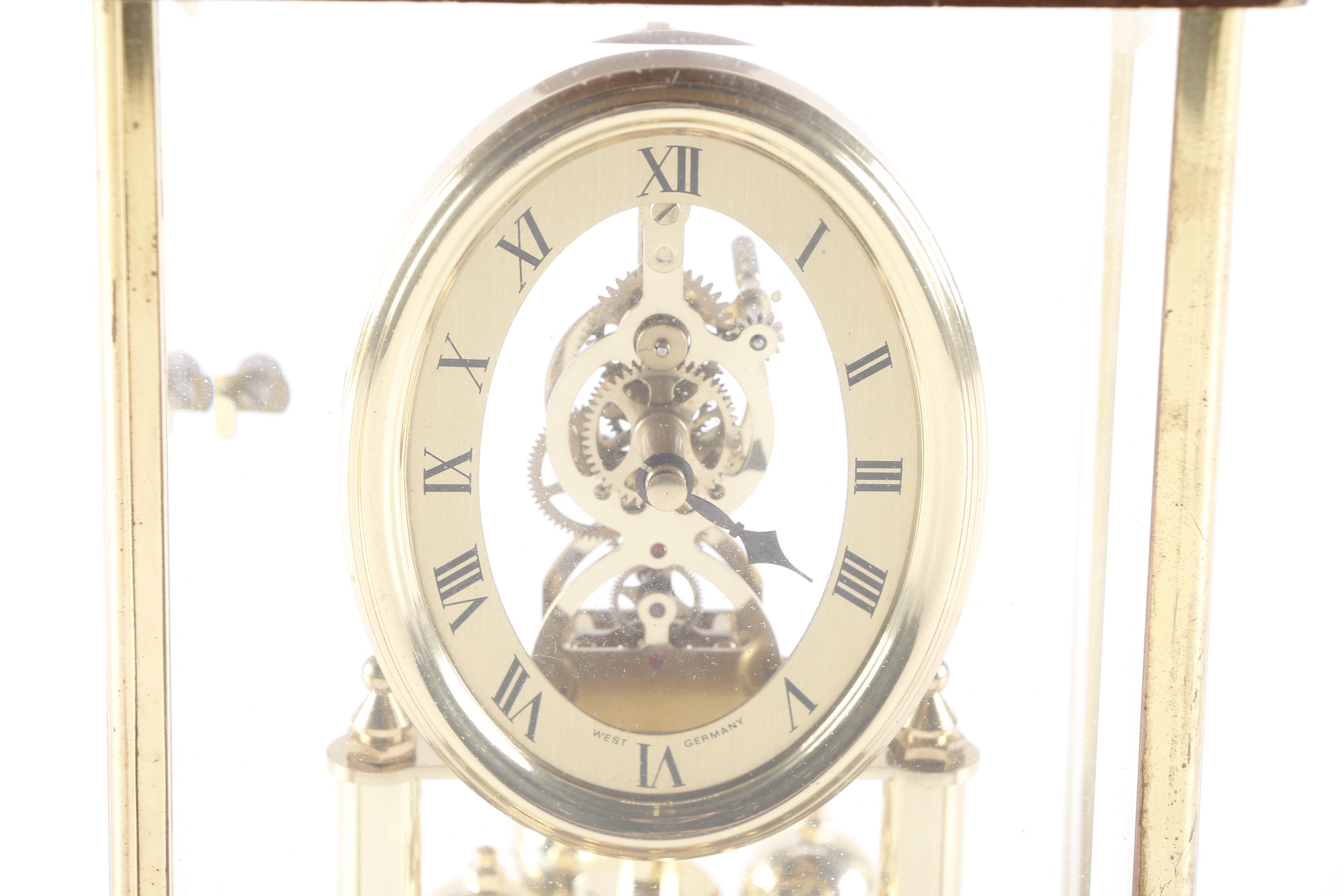 Kundo Anniversary Clock