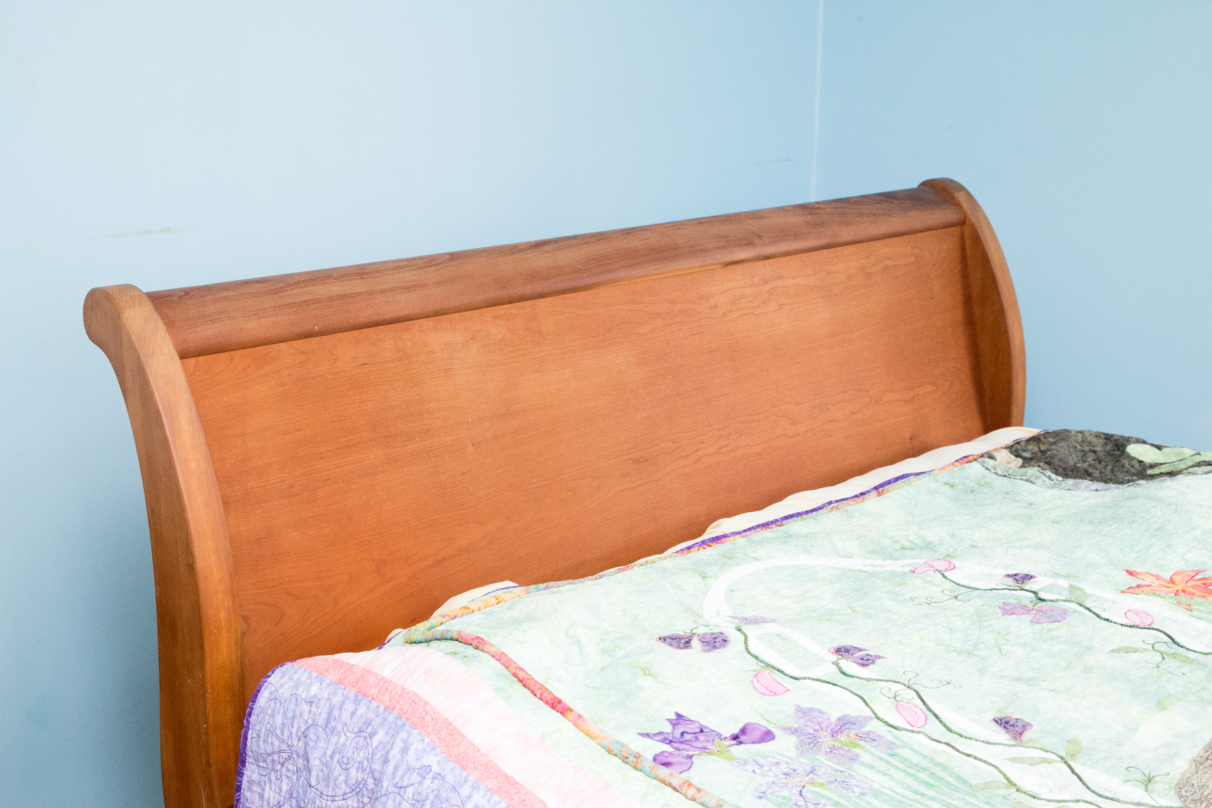 Full Size Maple Corner Cherrywood Sleigh Bed