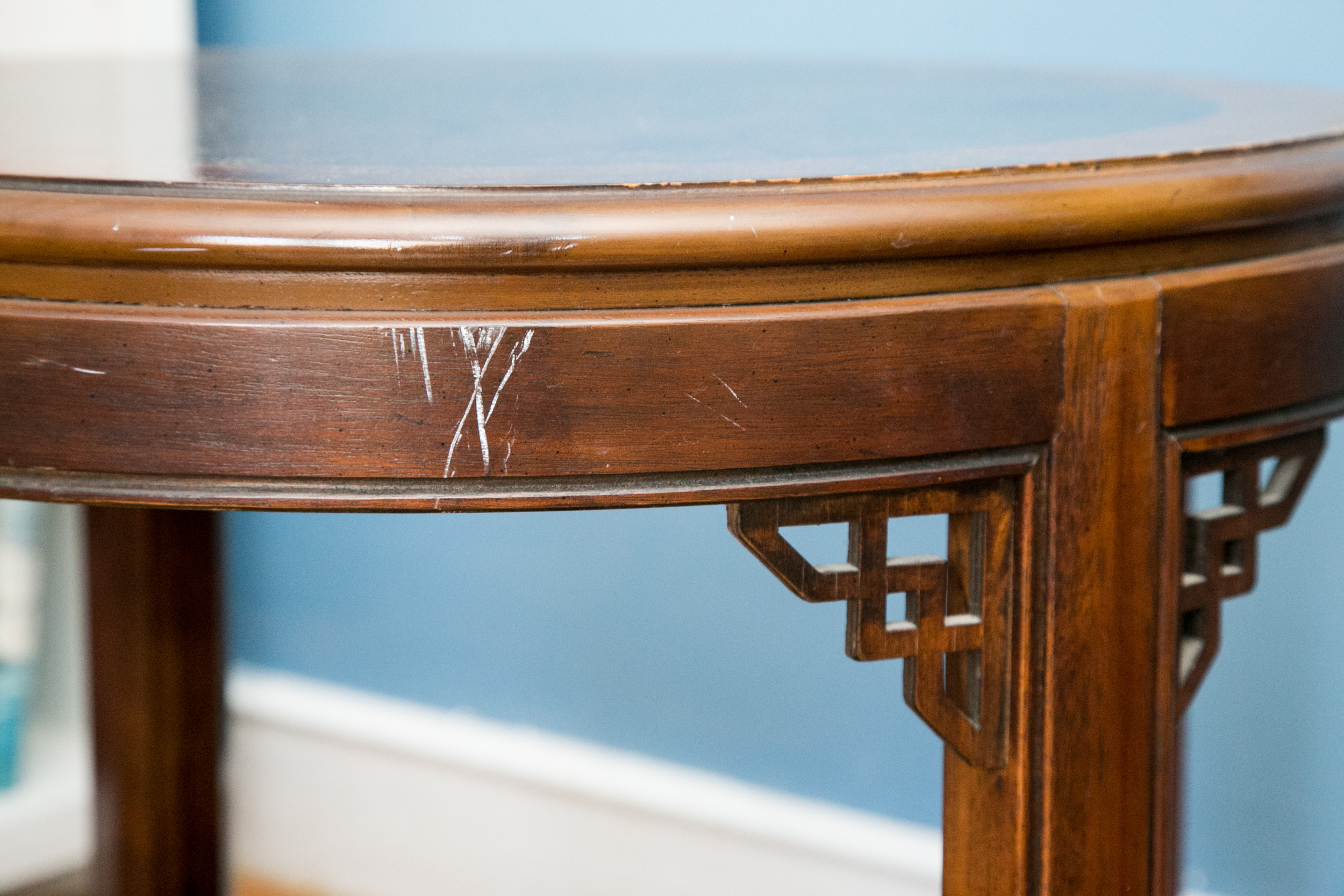 Drexel Chinese Chippendale Style Round End Table with Fretwork Brackets