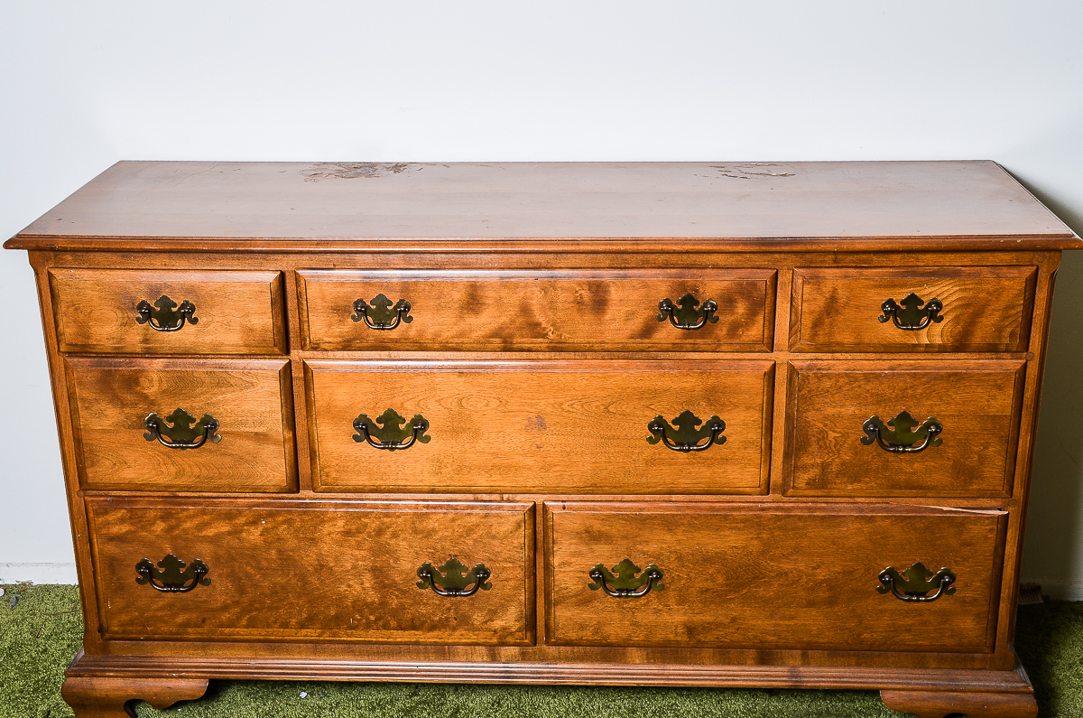 Vintage Ethan Allen Dresser