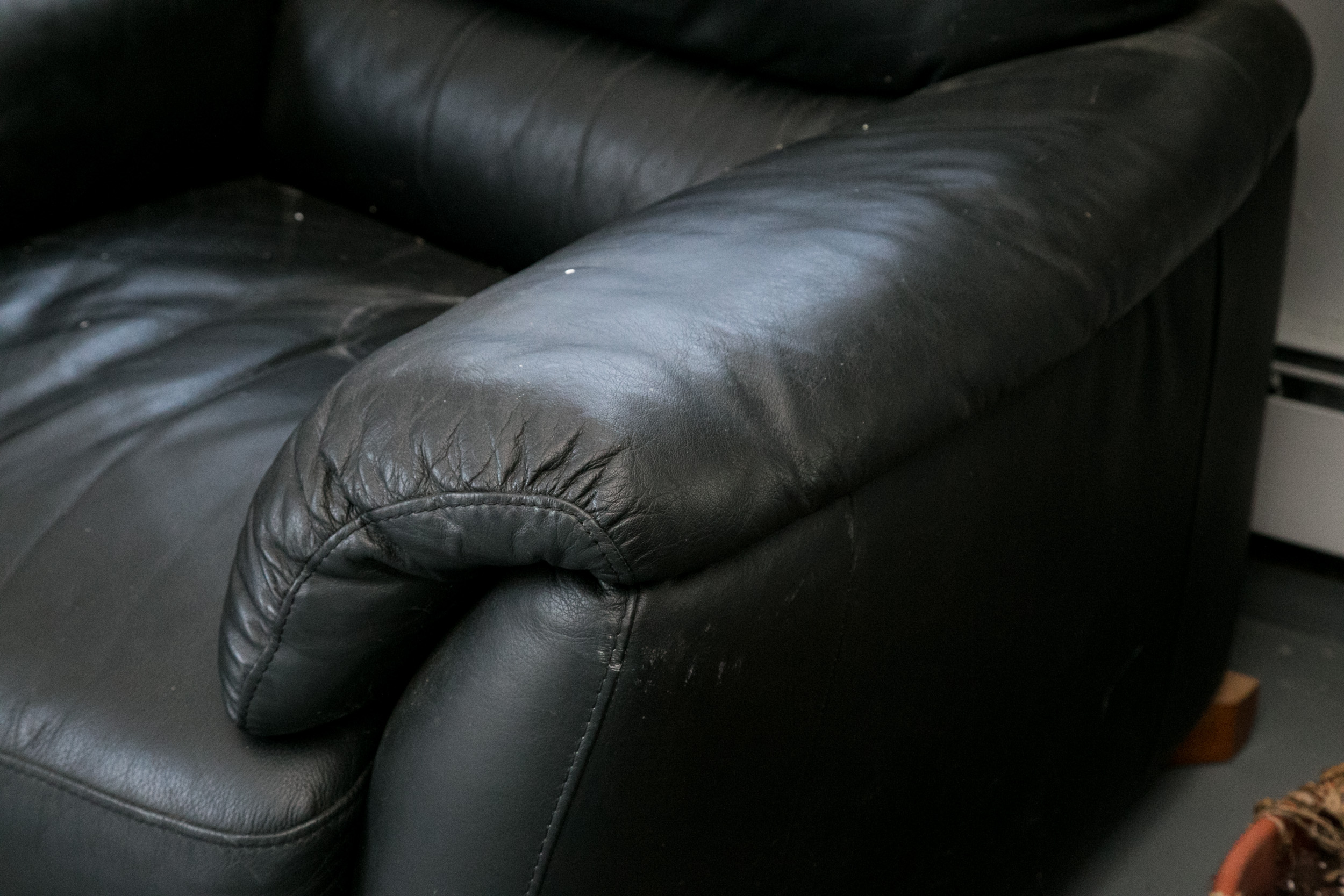 Contemporary Italsofa Black Leather Chair
