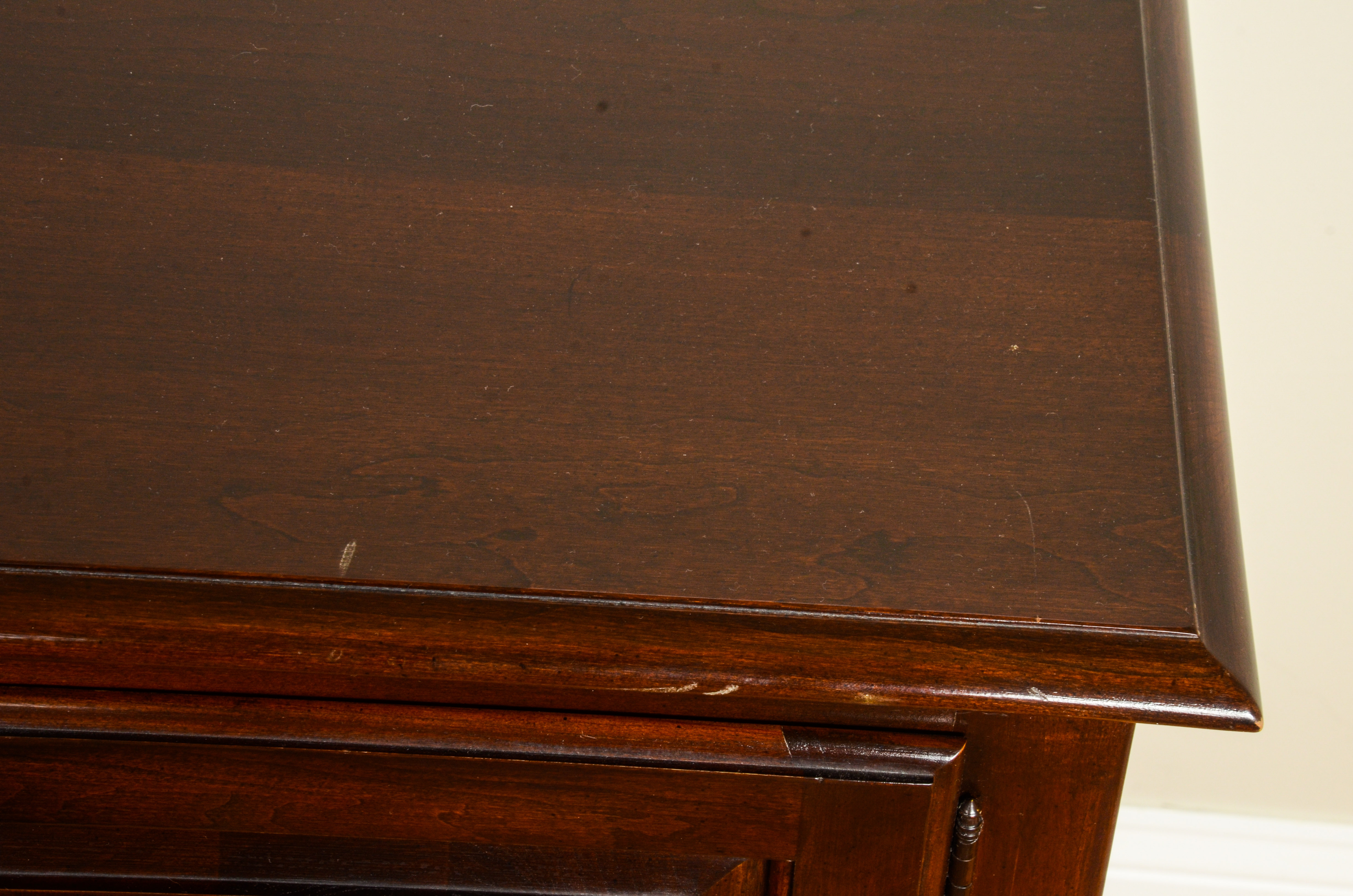 Traditional Style Ethan Allen Buffet Table