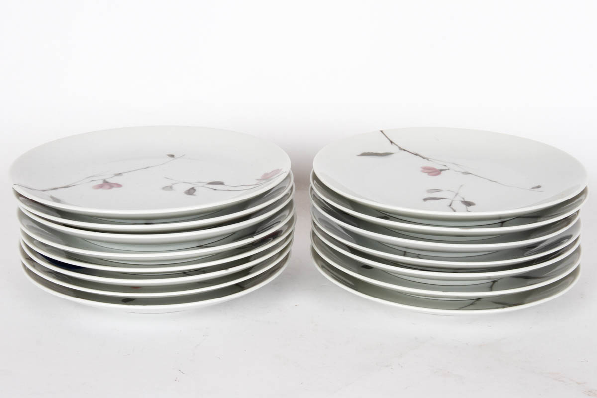 Continental China in the "Quince" Pattern