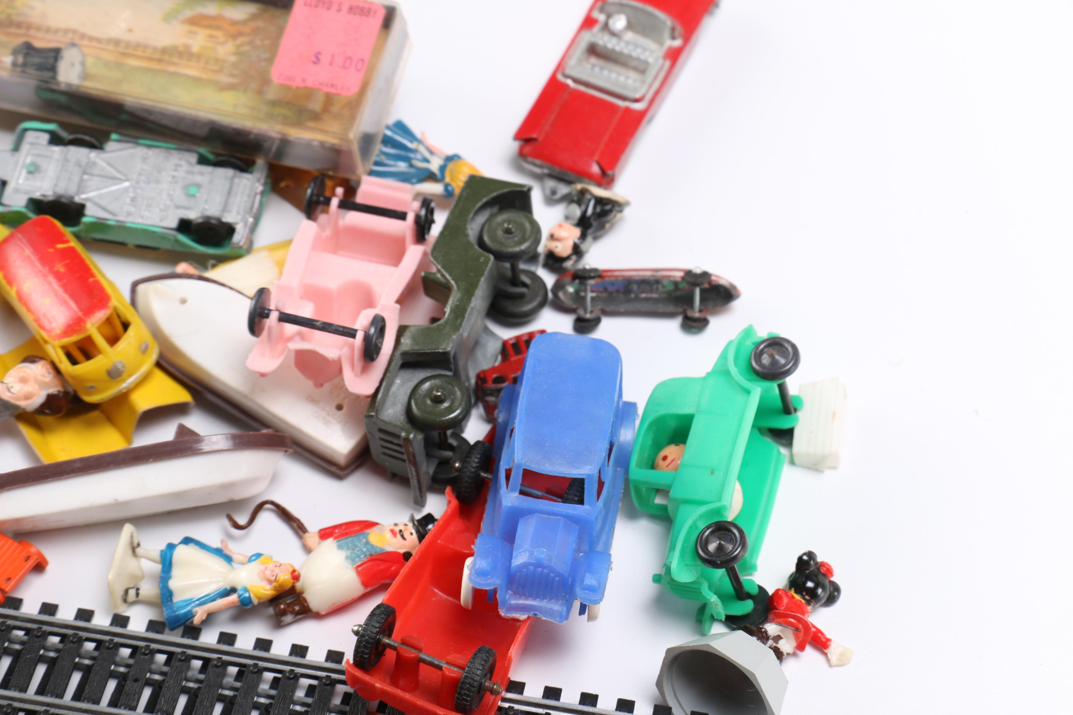 Ho Scale Village House And Train Collection