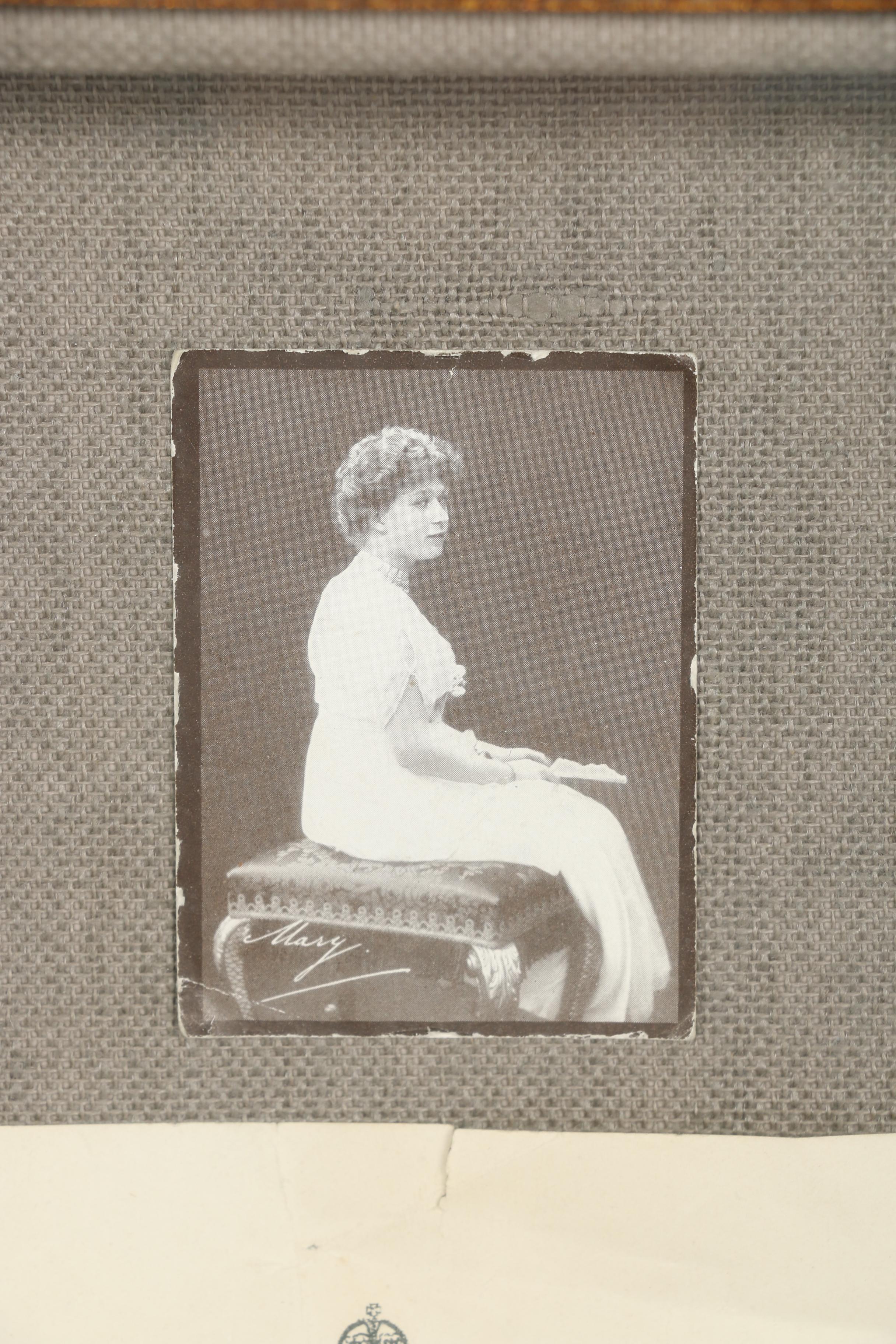 1914 Princess Mary Stationery Christmas Gift Box Display