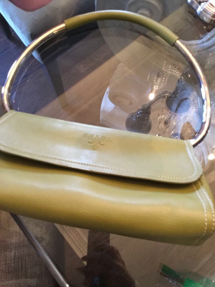 **UNLISTABLE**Prada Handbag