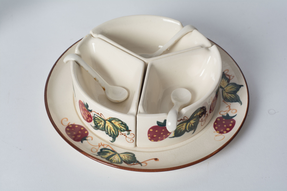 Vintage Country Ceramic Set