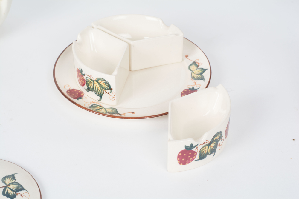Vintage Country Ceramic Set