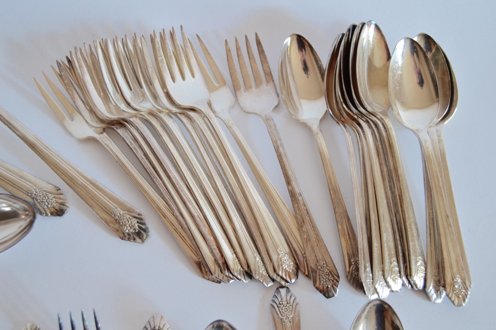 Wm. Rogers "Sectional" Silver Plate Flatware
