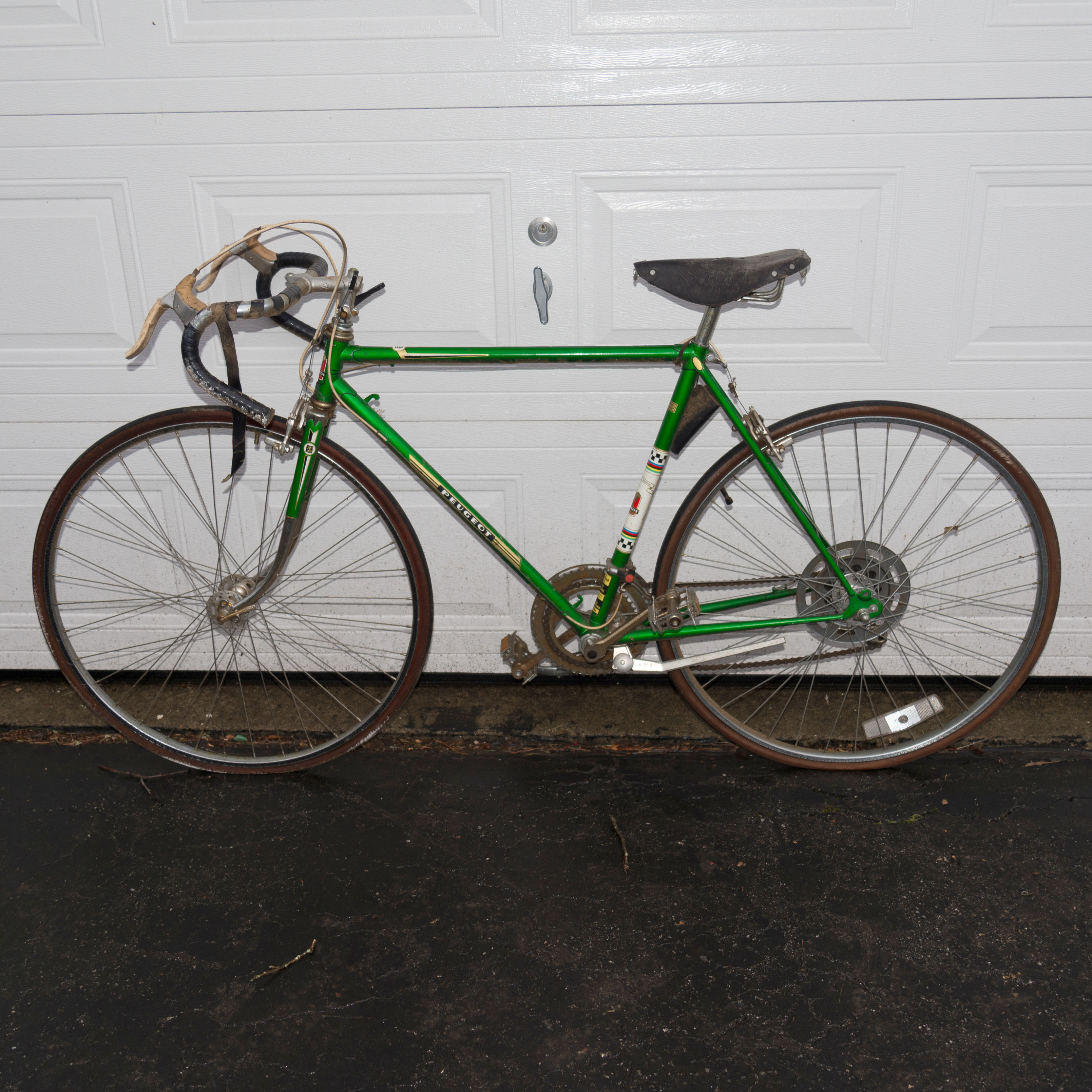 Vintage Peugeot 10-Speed Road Bicycle