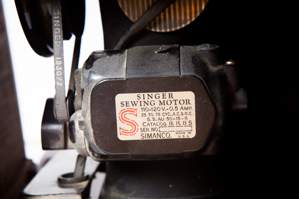 Vintage Singer Sewing Machine Table