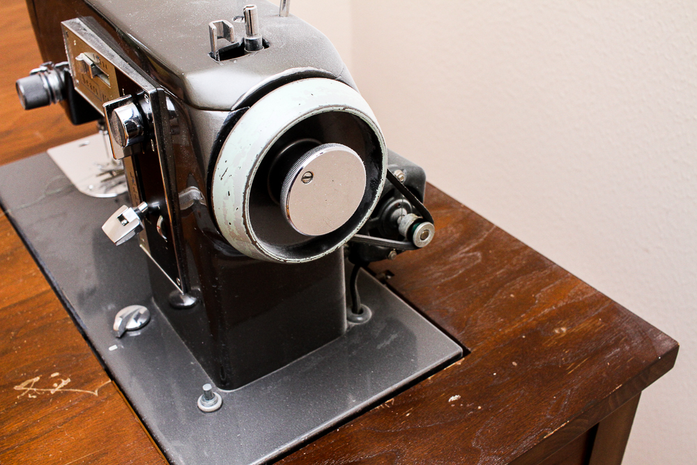 Vintage Kenmore Model 84 Sewing Machine