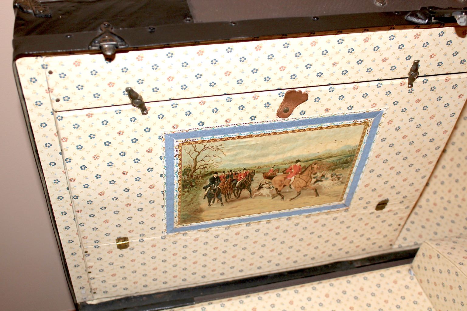 Vintage Barrel Top Trunk