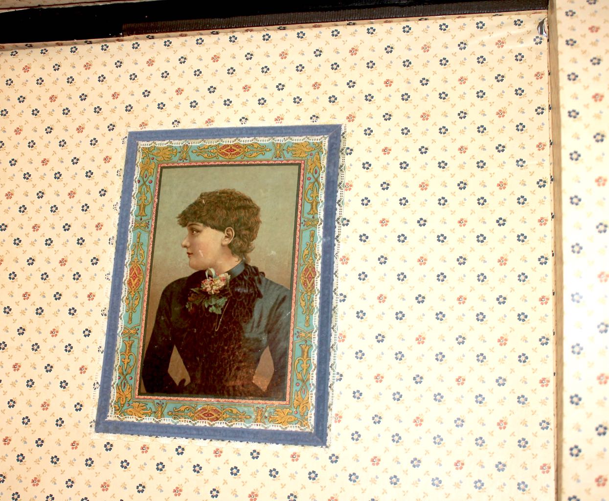 Vintage Barrel Top Trunk