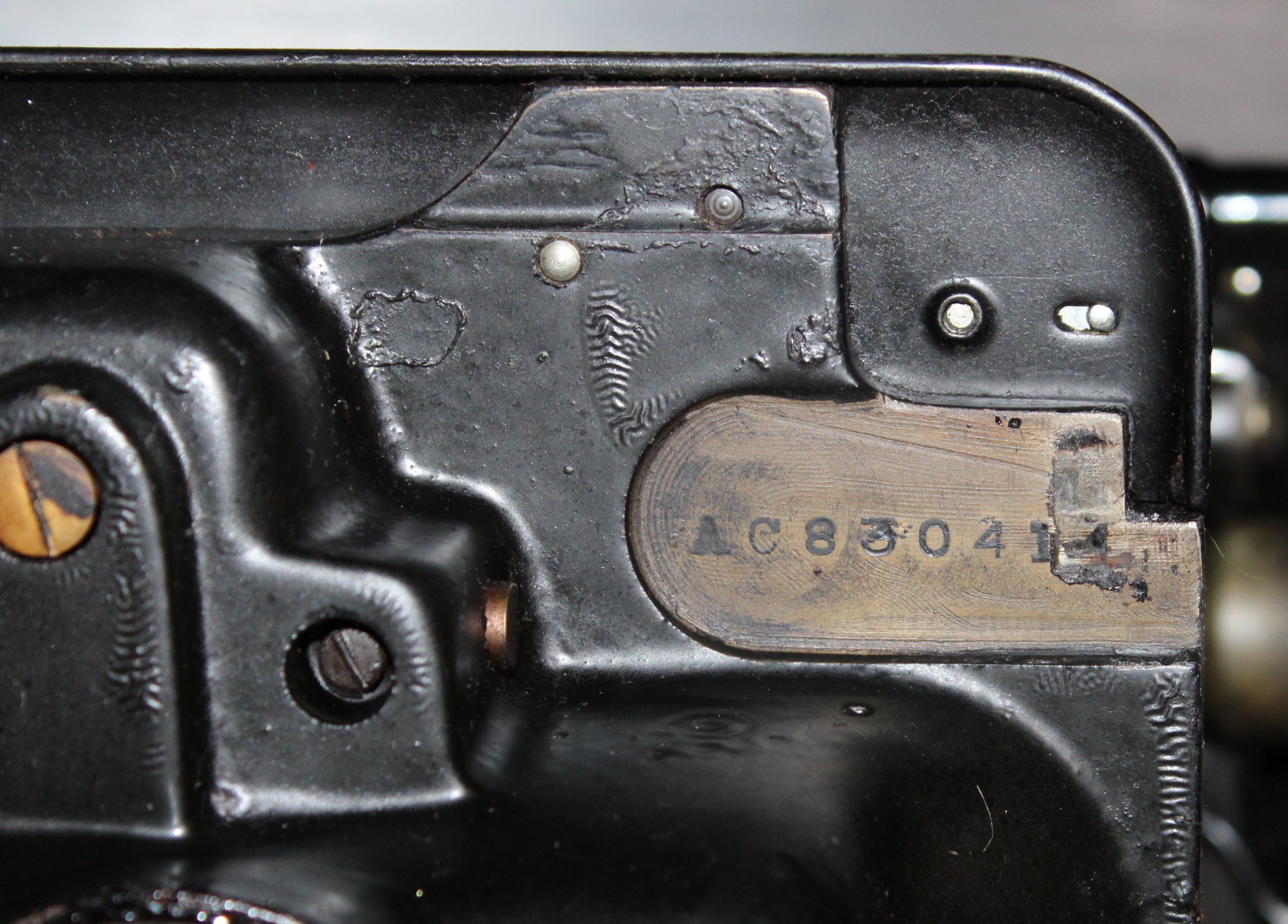 Vintage Electric Singer Sewing Machine and Cabinet