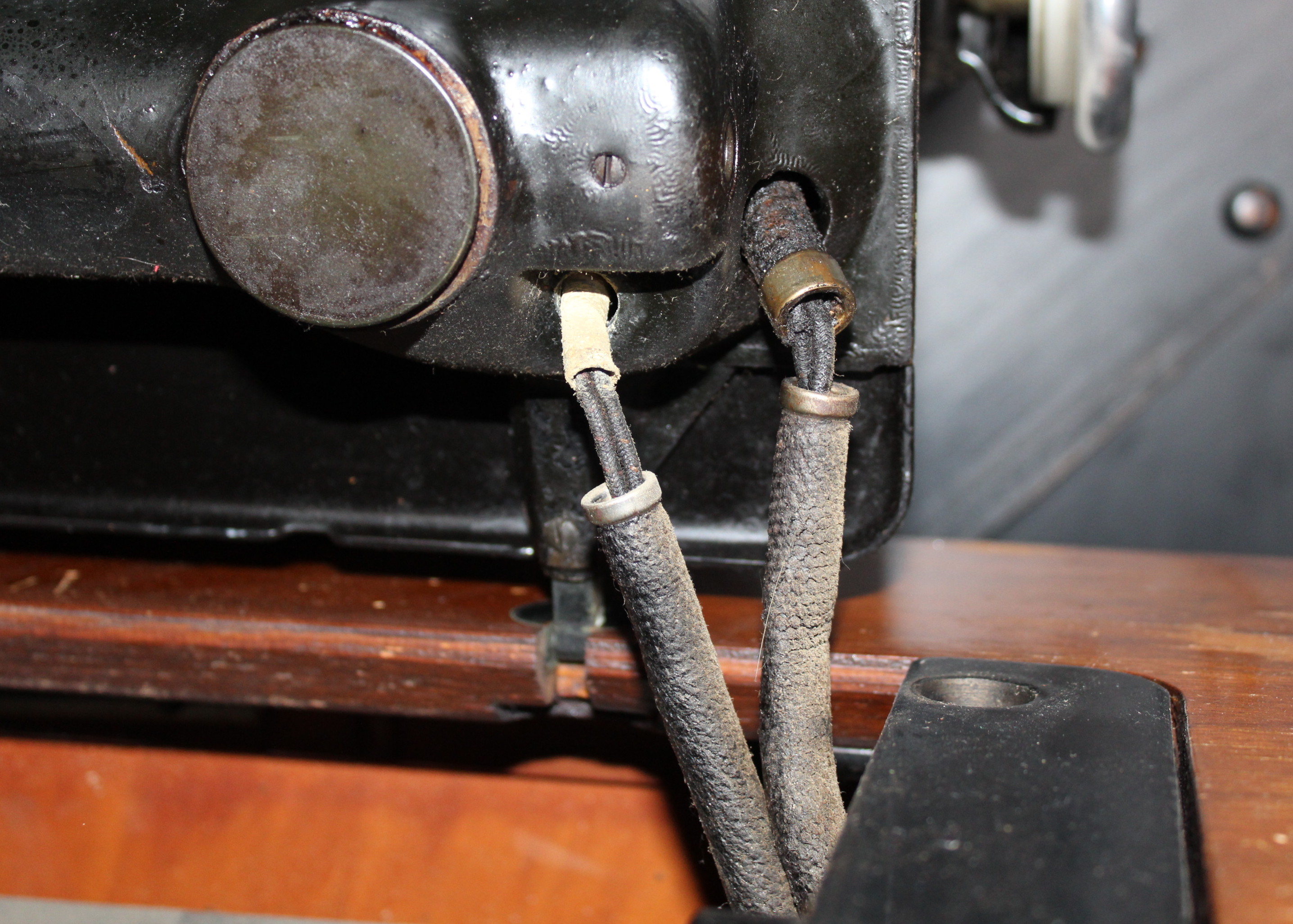 Vintage Electric Singer Sewing Machine and Cabinet