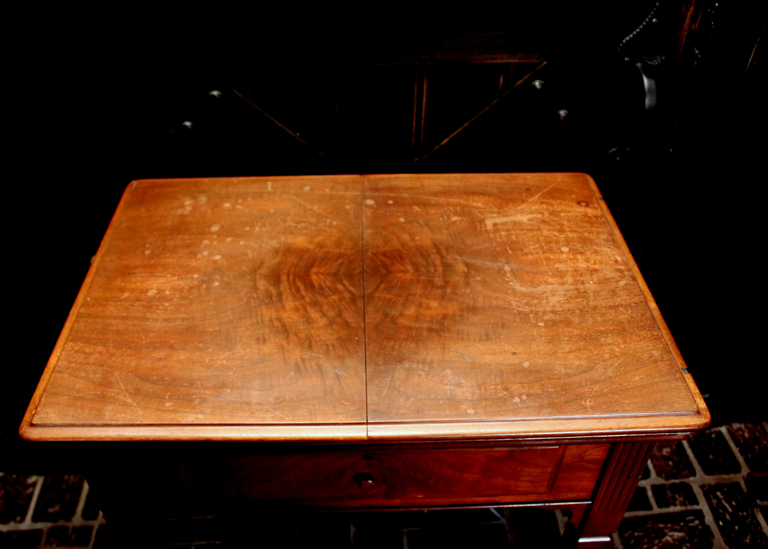 Vintage Electric Singer Sewing Machine and Cabinet