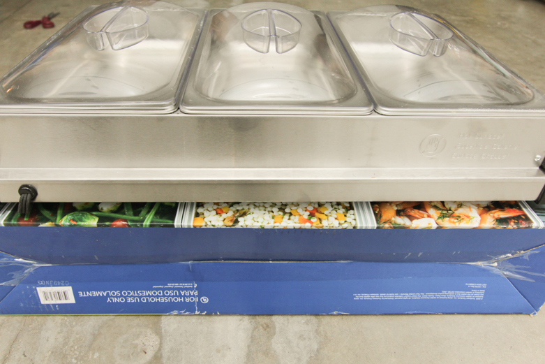 Oster Warming Servings and Picnic Accessories