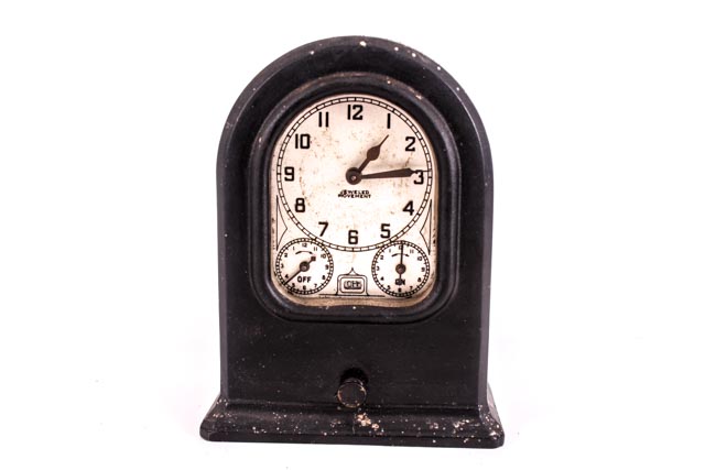 Pair of Vintage Clocks and Vintage Zenith Radio