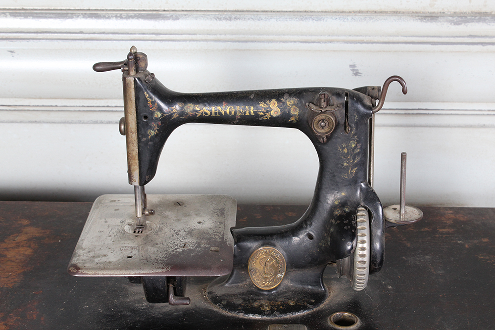 Antique Singer Sewing Machine Table